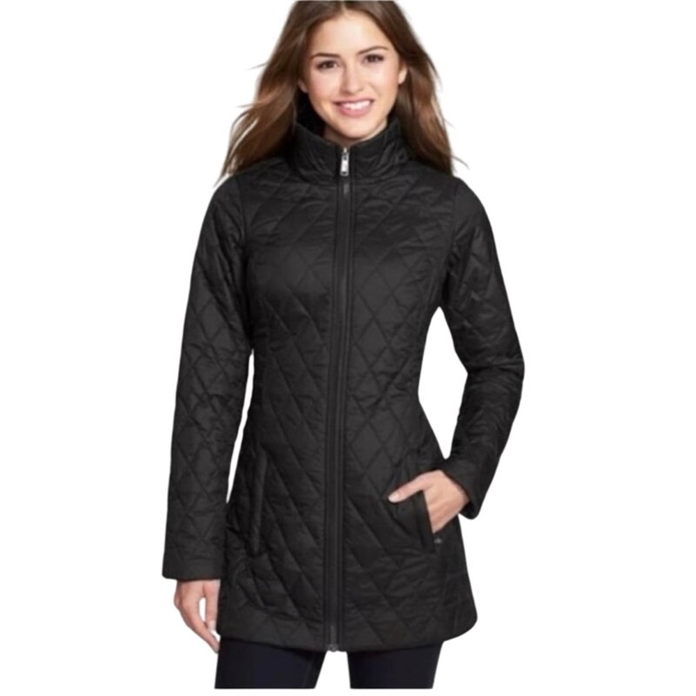 The North Face Iliana Insulated Primaloft Quilted Parka in navy blue